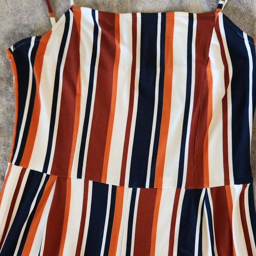Jumpsuit Size M - Picture 2 of 3